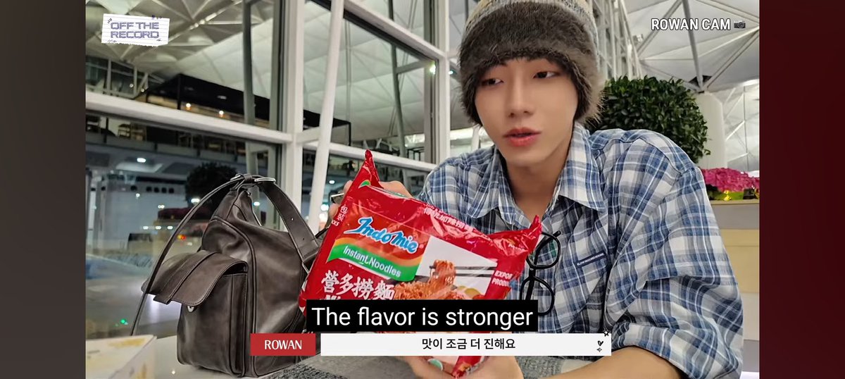qiqiholic's tweet photo. YOU MUST TRY OG FROM INDONESIA  IF YOU WANNA  STRONG FLAVOR TOO @MODYSSEYWORLD 🤣 https://t.co/2xKOcckHXA