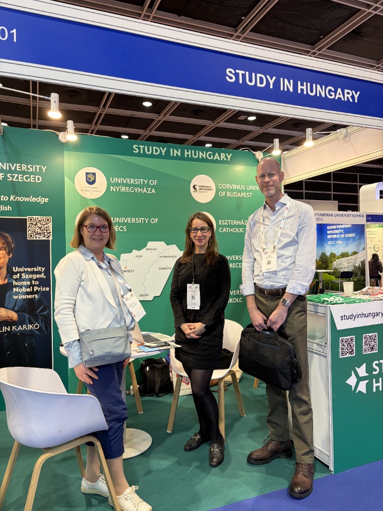 DreamApply tweet media