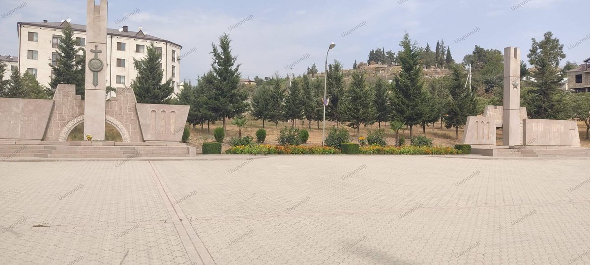 ArtsakhMon's tweet photo. Azerbaijan continues the state-level destruction of Armenian cultural heritage in Artsakh.
In Martuni, the monument dedicated to the fallen of the Great Patriotic War (1941–1945) as well as the Artsakh Liberation War, opened in 2007, has been completely demolished.
#stop_genocide https://t.co/eM3A2Gb5gl
