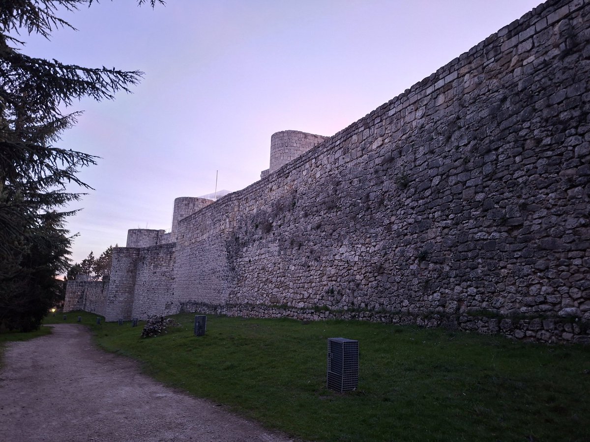 sean_f_scullion's tweet image. Day 2 yesterday we finished off in the iconic city of #Burgos looking at the failed siege of 1812 &amp;amp; the mesmerising gothic cathedral...
#1812 #PeninsularWar #Wellington