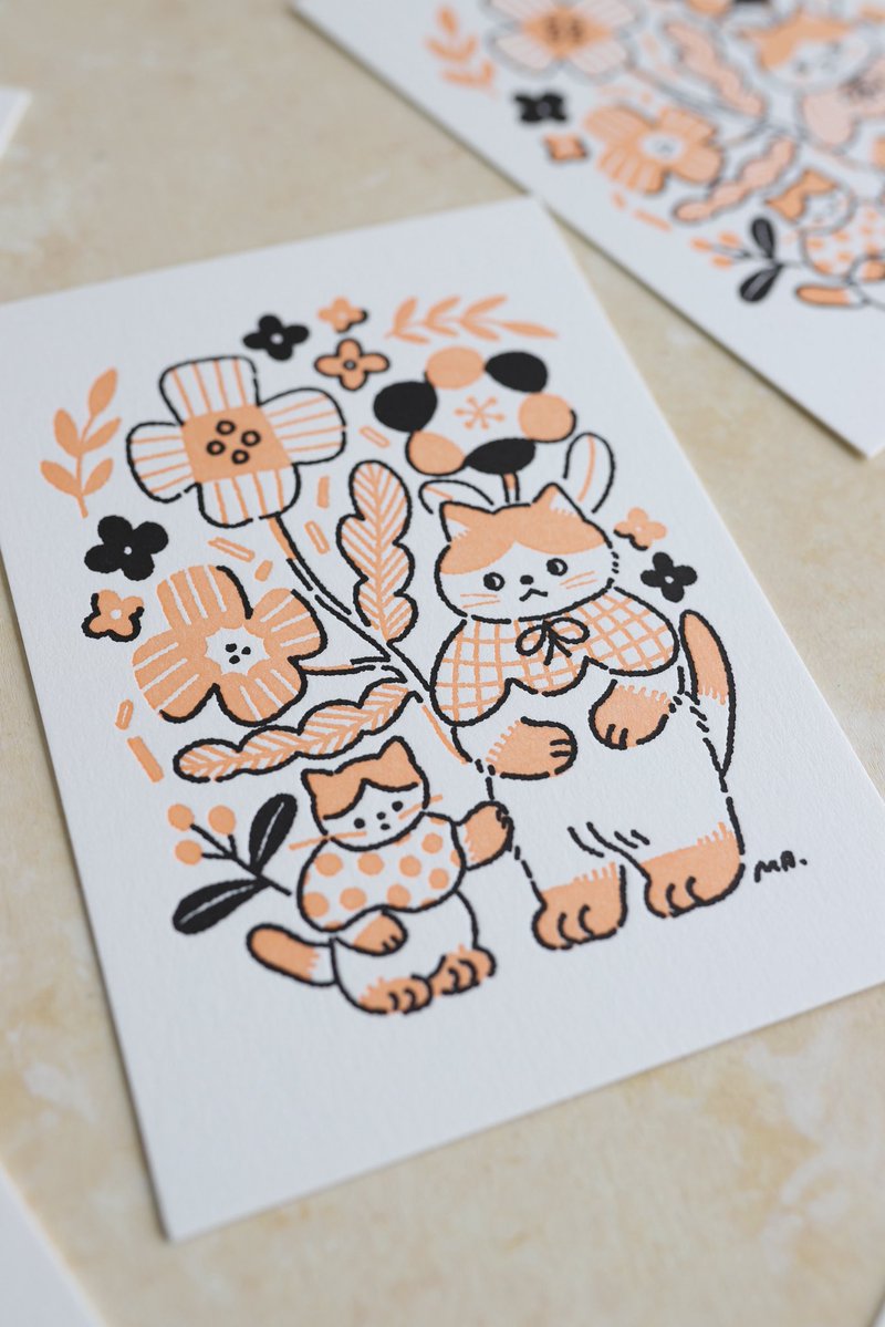 活版印刷のポストカードをつくりました
凹凸がとっても素敵！写真で伝えられない！