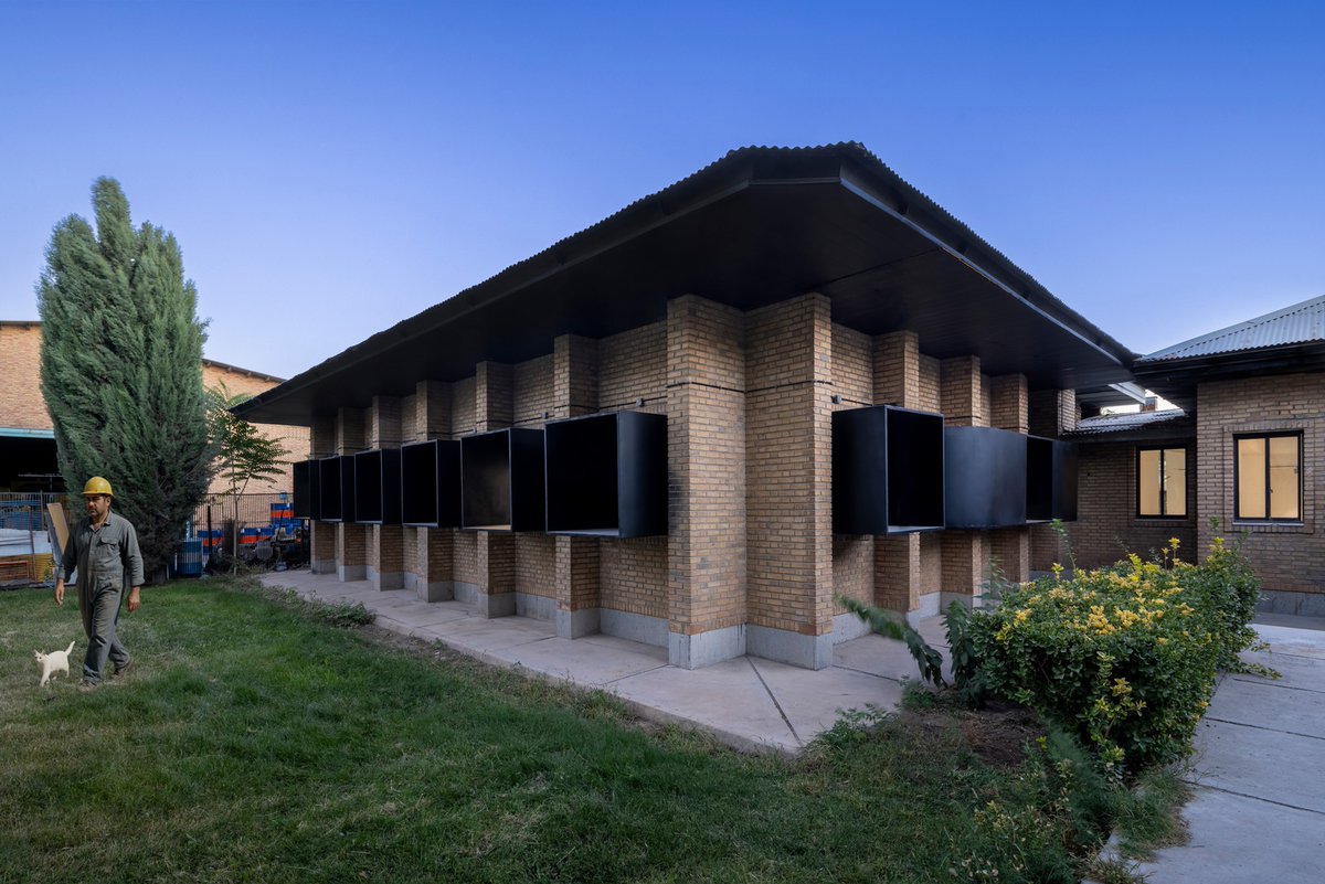 illustrarch's tweet image. Wall-Less Gallery by Sepide Elmi

#illustrarch #gallery #architecture #interior