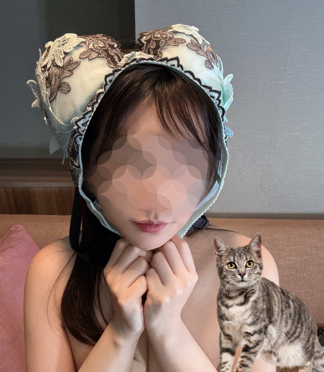 猫耳…🐱？ https://t.co/ErDlRt8TbI