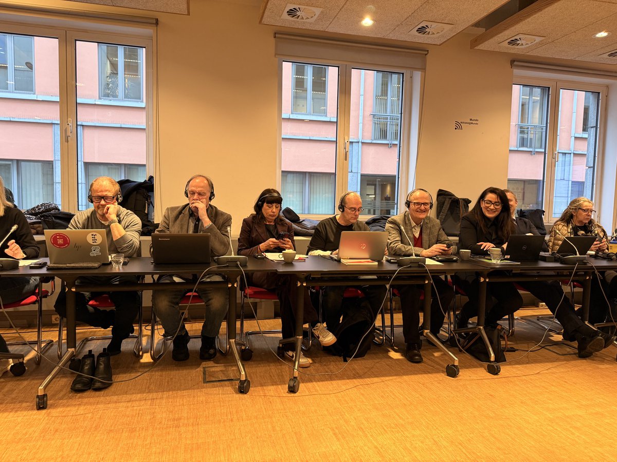 ArmPstu's tweet photo. Բրյուսելում տեղի է ունենում EPSU ՏԻՄերի մշտական հանձնաժողովի հերթական նիստը:
Քննարկվում է Պետական գնումների մասին ԵՄ օրենսդրությունը,Համայնքների միության հետ տարվող սոցիալական երկխոսության կարգավիճակը,  աշնանը նախատեսված ՏԻՄ համաեվրոպական համաժողովը և այլ ոլորտային հարցեր: https://t.co/bWzmt3bdzi