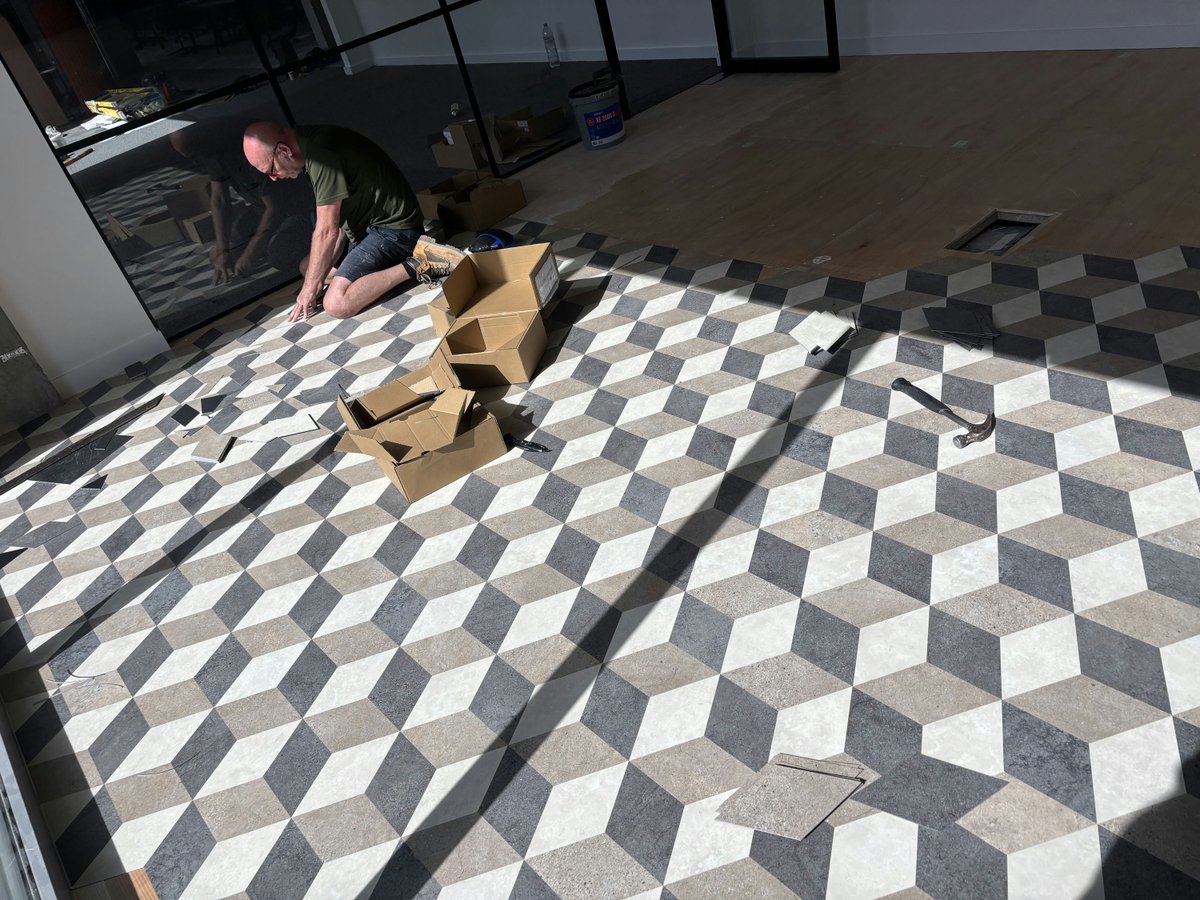 DCTUK.com tweet media