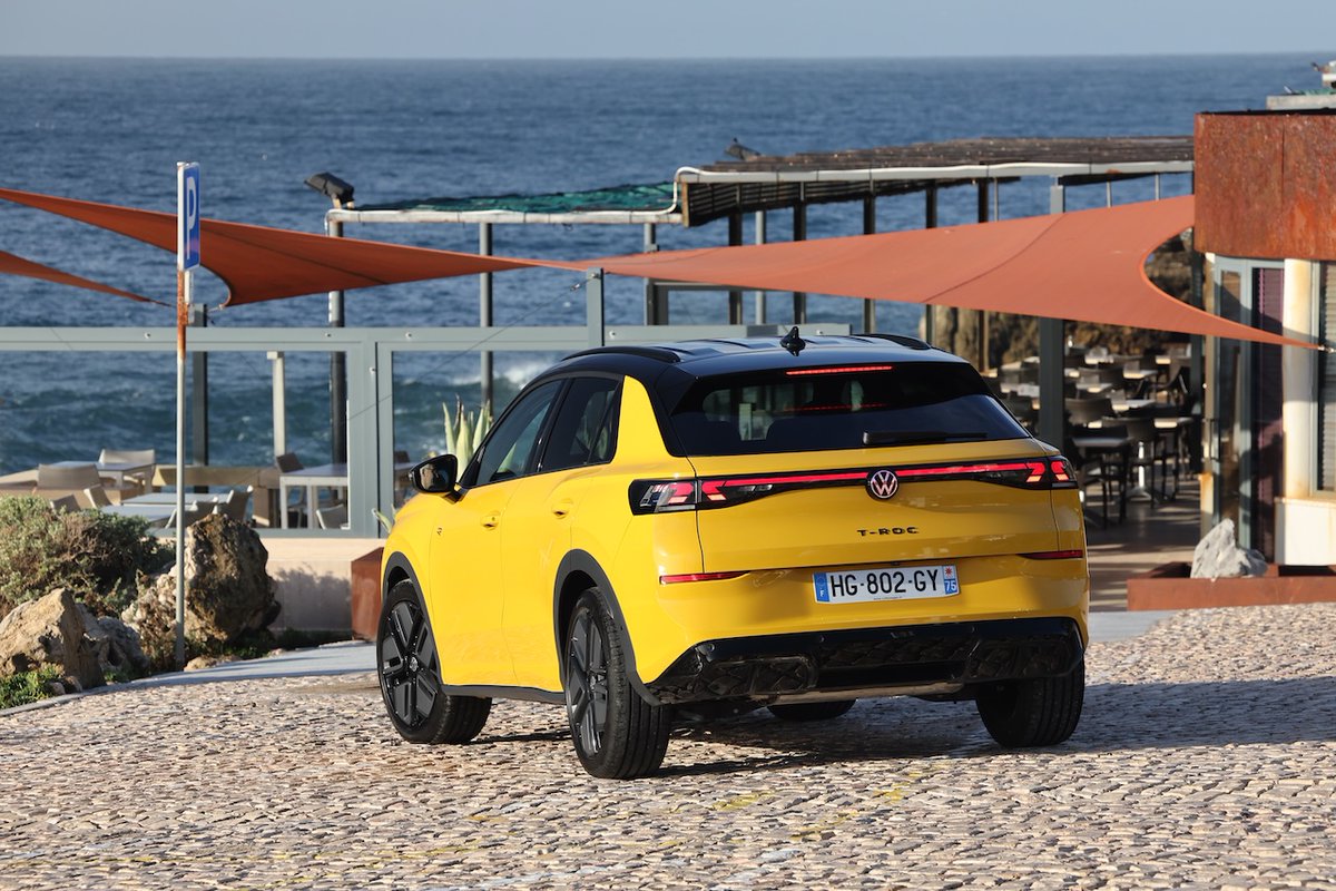 Retour en images sur notre essai du Volkswagen T-Roc 2 2026 avec notre album photos sur auto-mag.fr/albums-photos/… <a href="/vw_france/">Volkswagen France</a> <a href="/volkswagen/">Volkswagen News</a> <a href="/VW/">Volkswagen</a>