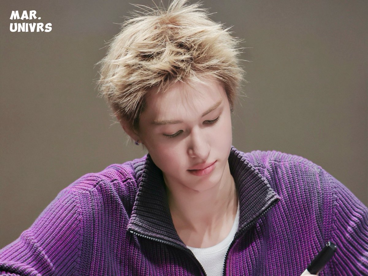 marunivrs's tweet photo. 💜 𝟐𝟓𝟎𝟗𝟏𝟔 | 𝐌𝐏 𝐅𝐀𝐍𝐒𝐈𝐆𝐍

#MARTIN #CORTIS 
#마틴 #코르티스 https://t.co/aXoAGiCrHH