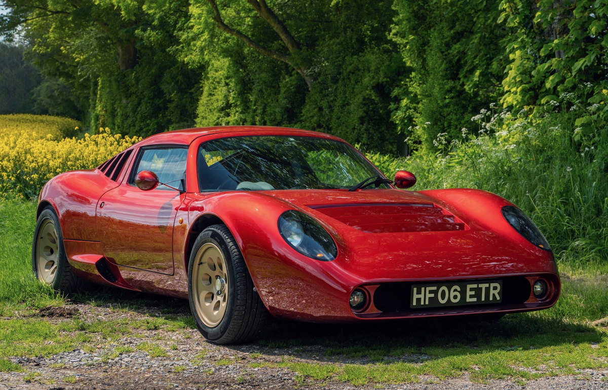 trade_classics's tweet photo. As promised, here it is in all its glory...

The one-off Invictus GT! The result of one man's dream to combine golden-era design with modern driving fun.

You can read about it here:
https://t.co/NCQrG6dHxh

@tom550993 @LoveAlfa_ @AutoInfatuation @Only9built @autochat360 @GeoffBuysCars @BathMotorFest @CustomCvd @CarpeDiem246683 @vee8design @Retromania4ever @FlawlessSpec @fosgoodwood @MarkHaydock5 @HagertyUK @infomotiveUK @OctaneJames