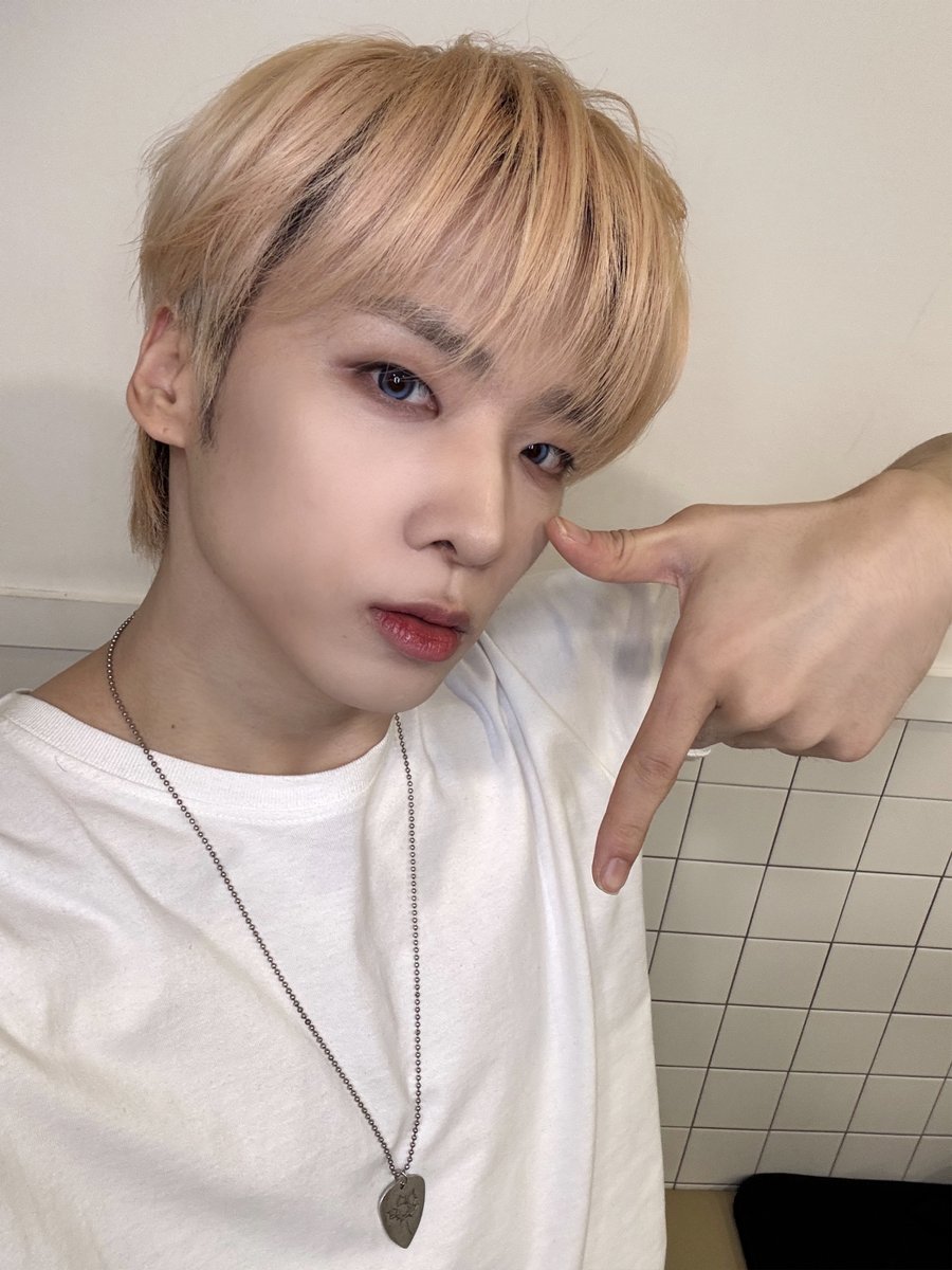 [👑] 
🦖

#MCND #엠씨엔디 
#Castle_J #캐슬제이