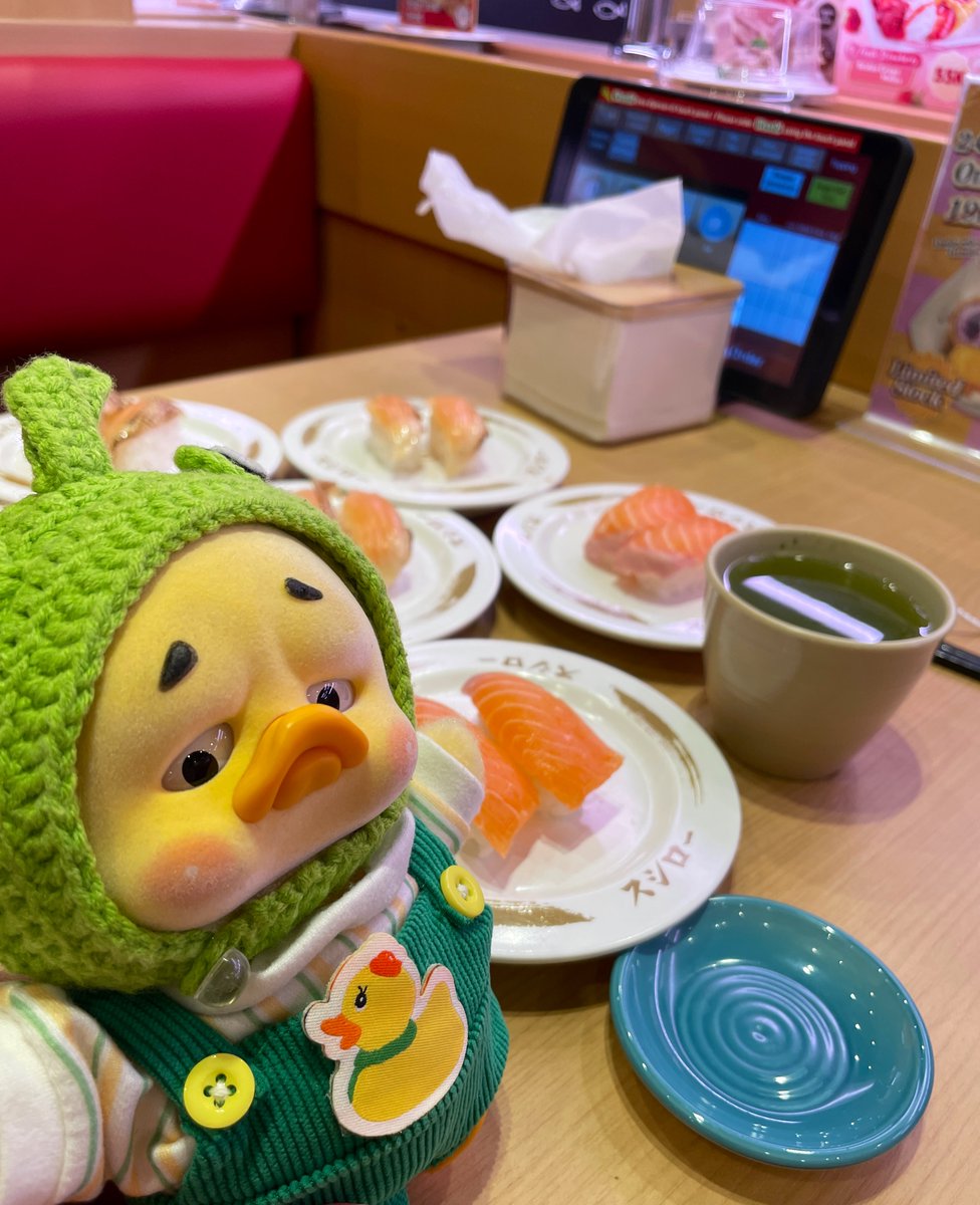 Bocil satu ngajakin mam sushi..
Kayak bisa makan aja bocil nya 😌