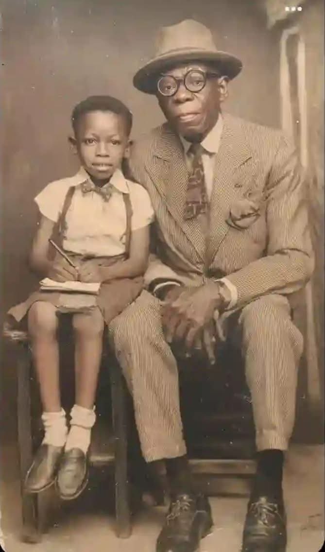 The Day Tinubu Perplexed The Headmaster Of His Primary School:

I met a young man that is in his early twenties and he told me that his grandfather was President Asiwaju Bola Ahmed Tinubu's headmaster when he was in primary school. He said his own father narrated to him a story