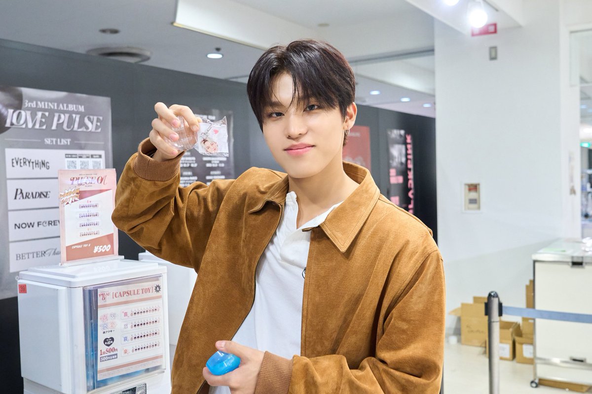 Giveaway saldo e-wallet 150k for 3 winner (50k /orang)✨️🪄🧚🏻

rules: 
— follow + rt tweet ini
— rt tweet dibawah ini

end friday 4pm, goodluck‼️
x.com/i/status/20255…