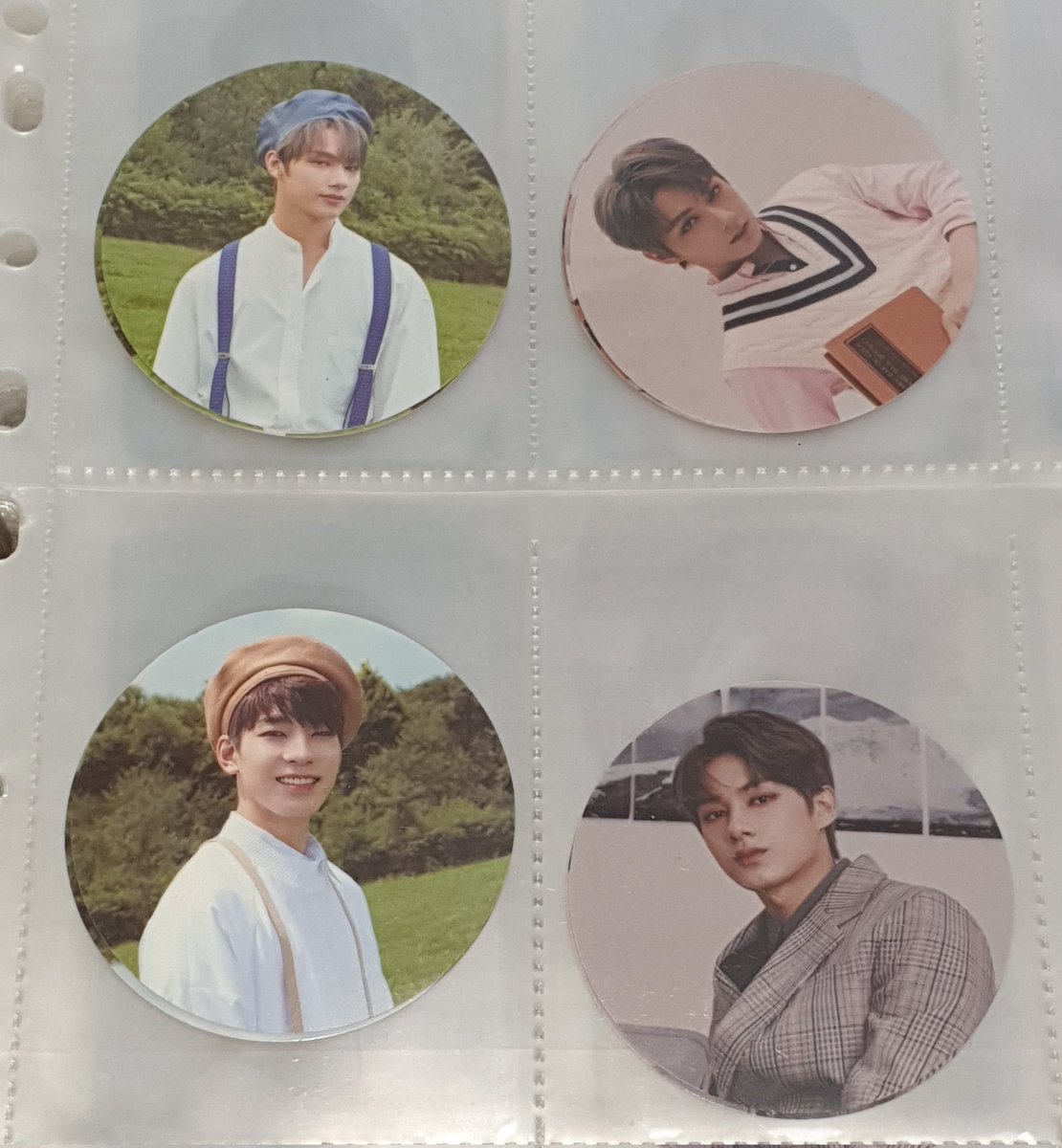 _loveyaS2's tweet photo. 세븐틴 언오드 독 앨범 원형 스티커 판매 양도 SEVENTEEN An ode album sticker Sell 비긴 호프 더 포엣 트루 리얼

각 0.1

에스쿱스 승철 정한 조슈아 지수 준 준휘 호시 순영 원우 우지 지훈 디에잇 명호 민규 석민 승관 버논 한솔 디노 찬 구성품 포카 굿즈 https://t.co/1QxrMHciJR