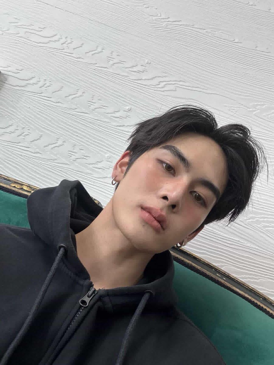 𝐒𝐚𝐧𝐭𝐚. tweet media