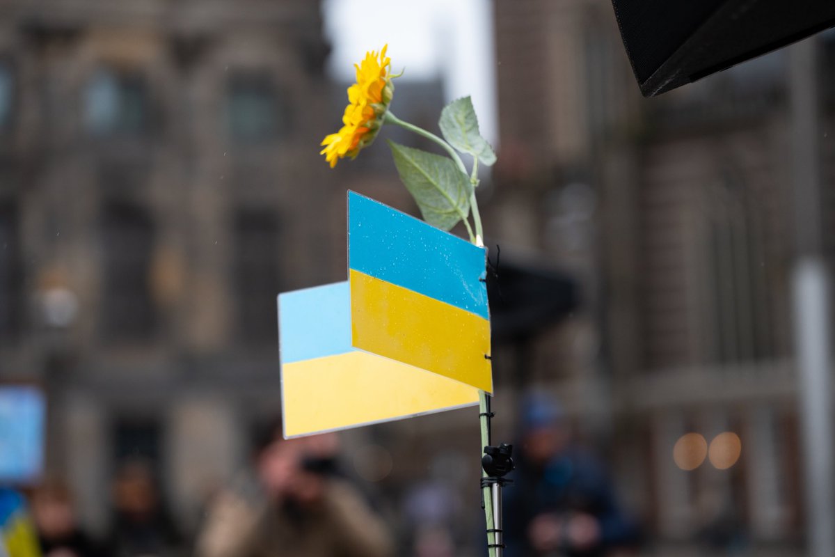 Vier jaar geleden begon Rusland zijn grootschalige agressieoorlog tegen Oekraïne.

Nog elke dag vechten Oekraïeners voor hun vrijheid en daarmee ook voor onze vrijheid. Hun strijd vraagt om onze niet-aflatende steun. Want wie vecht voor vrijheid, mag nooit alleen staan.