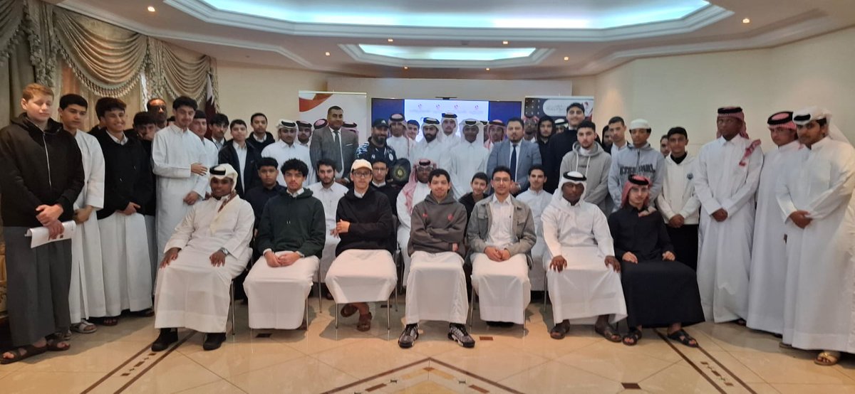 wakra_boys's tweet photo. الزيارة بهدف توعية الطلاب بمخاطر الجرائم الإلك��رونية، وتعريفهم بسبل الوقاية، وتعزيز الثقافة القانونية والرقمية لديهم، بما يسهم في بناء سلوك إلكتروني مسؤول ويحميهم من الوقوع في الممارسات المخالفة أو الاستغلال الإلكتروني. https://t.co/DpHukDhJ0K