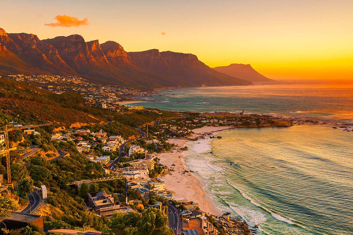 This week in SOUTH AFRICA, we now represent Nelson &amp; the team @duesouthdmc Have you been to South Africa recently or do you need a DMC? From great sunsets to amazing wildlife, it’s long haul but only two hours time difference from the UK. 
#southafrica #mmandcompany