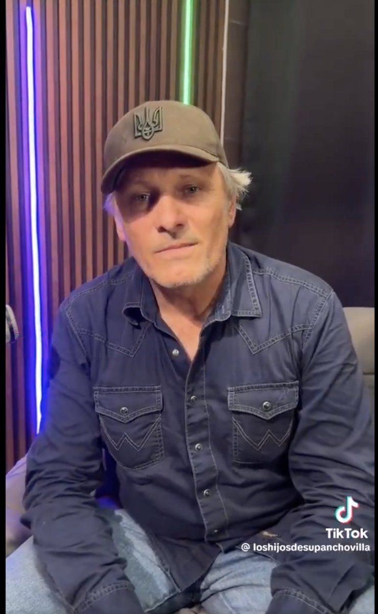 Our king... the king of Gondor!!

*dramatic orchestra music*