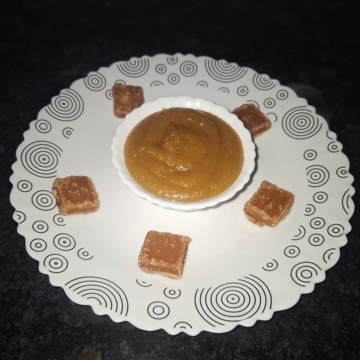 ManjuDeviRecipe's tweet image. Jaggery makes everything better,  especially Halwa 👌

#halwa #indiandessert #traditionaldessert #indianfood #manjudevirecipe