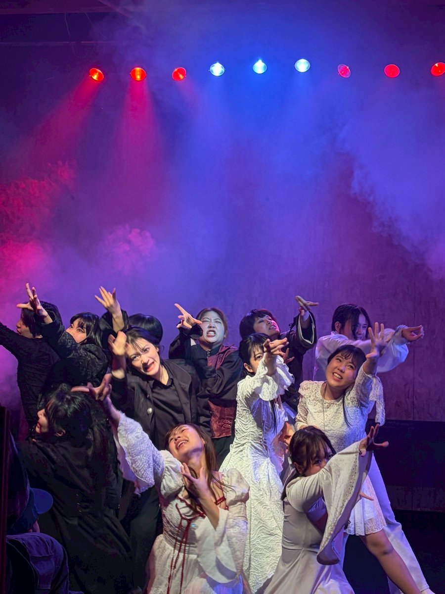 aon座 R/J-女たちのロミオとジュリエット

昨日、無事千秋楽を終えました！
ご来場くださった皆様ありがとうございました✨️

aon座は3月、4月、6月と公演予定が決まっていると！
今年も目まぐるしい一年になりそうですね笑

これからもaon座の応援よろしくお願いします🫧
 #aon座  #RJ