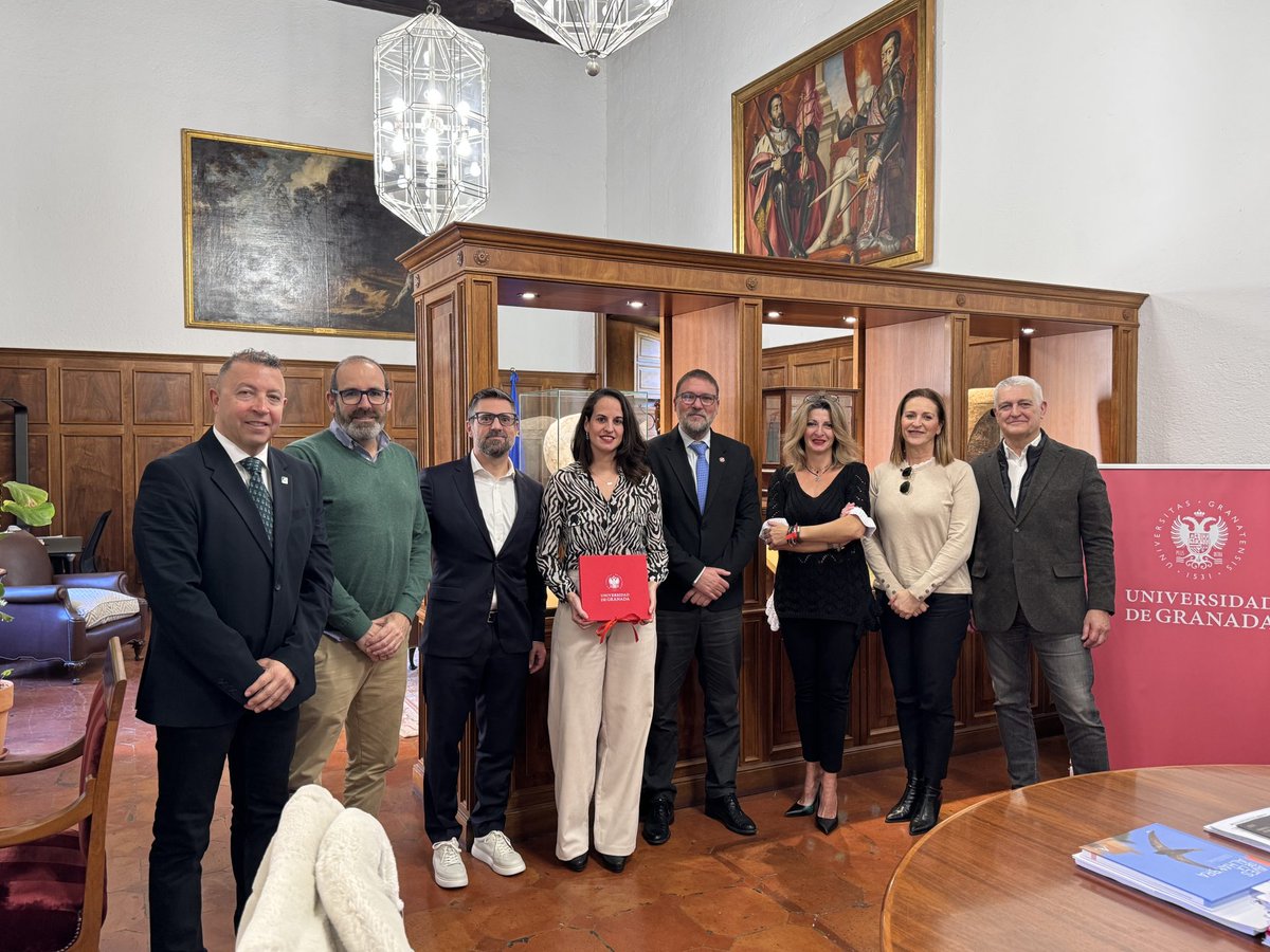 Alumni UGR tweet media