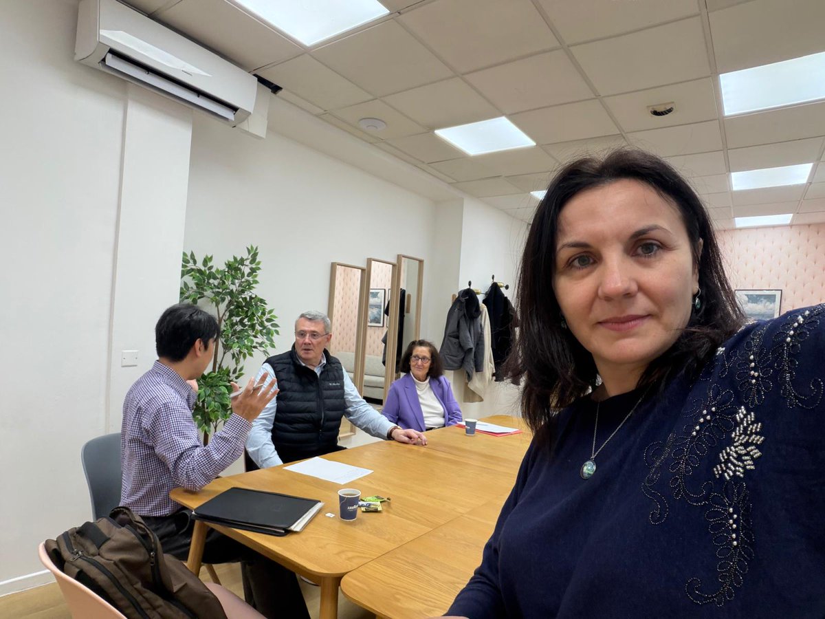 hespriproject's tweet photo. 🗺️Our secondments continue to cross boundaries and forge collaborations! On February 23, Ciprian Ceobanu (UAIC, seconded to IEED) had a meeting with Dorina Rosca and Ulrike Schuerkens (IEED), and Mamoru Ishida (OKA, seconded to SU) to discuss the joint WP3-WP4 work and synergies. https://t.co/FpXmVCdjQu