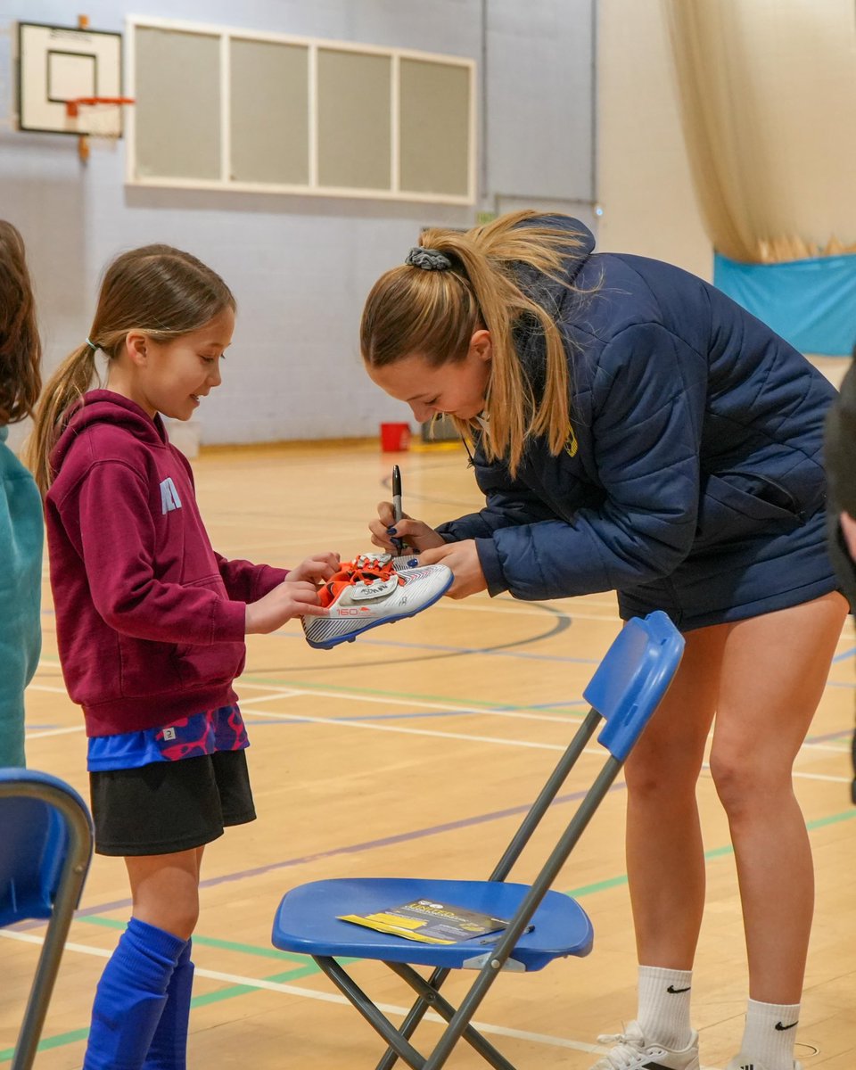 Oxford United in the Community tweet media