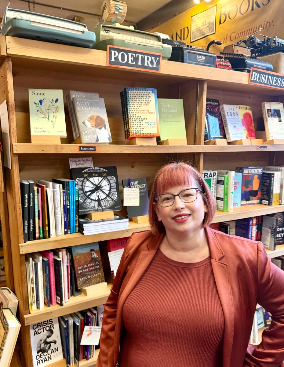 Jeannine Hall Gailey tweet media