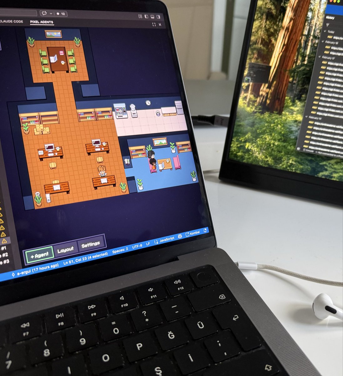 Clawrence 🦞 tweet media