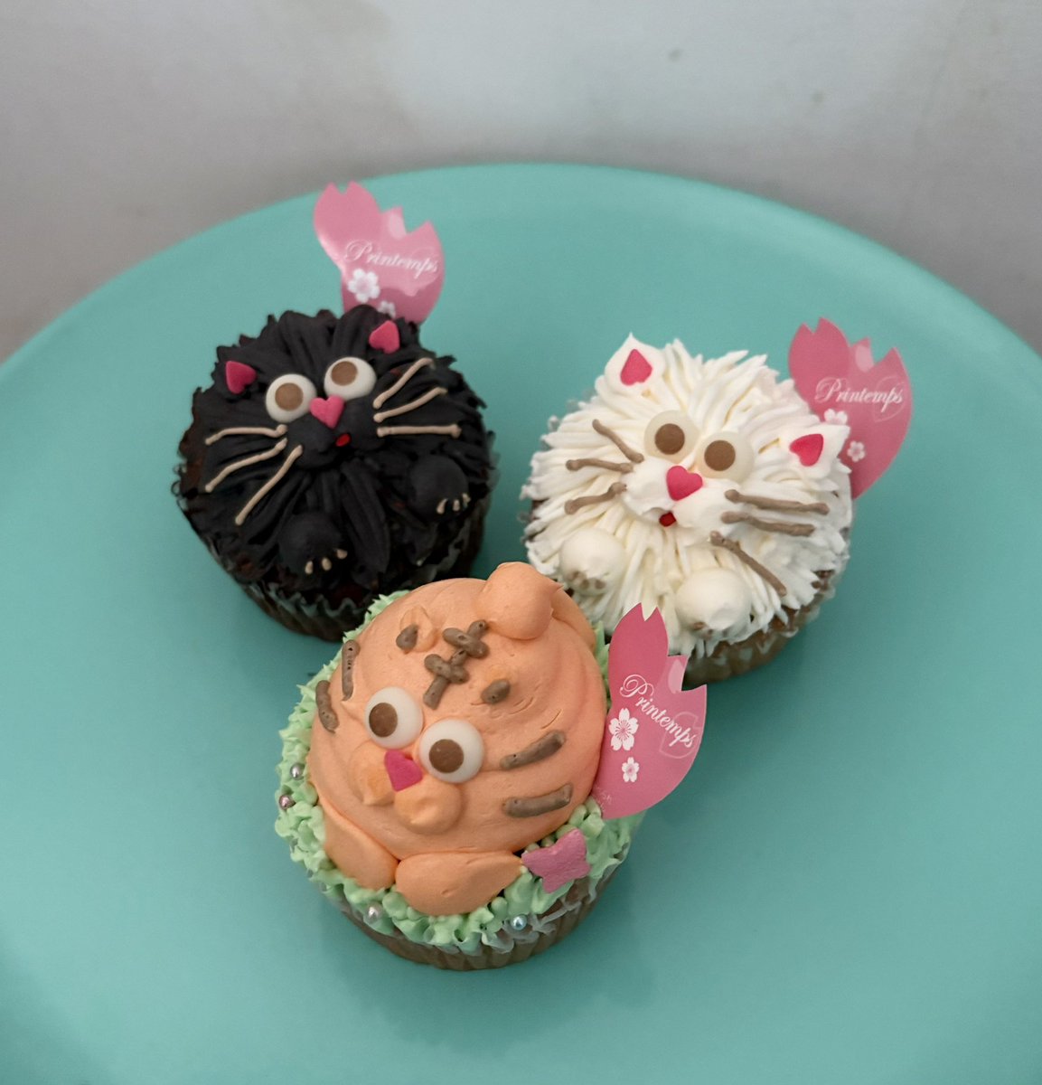 いつもありがとうございます。 ねこちゃんモチーフのカップケーキは2