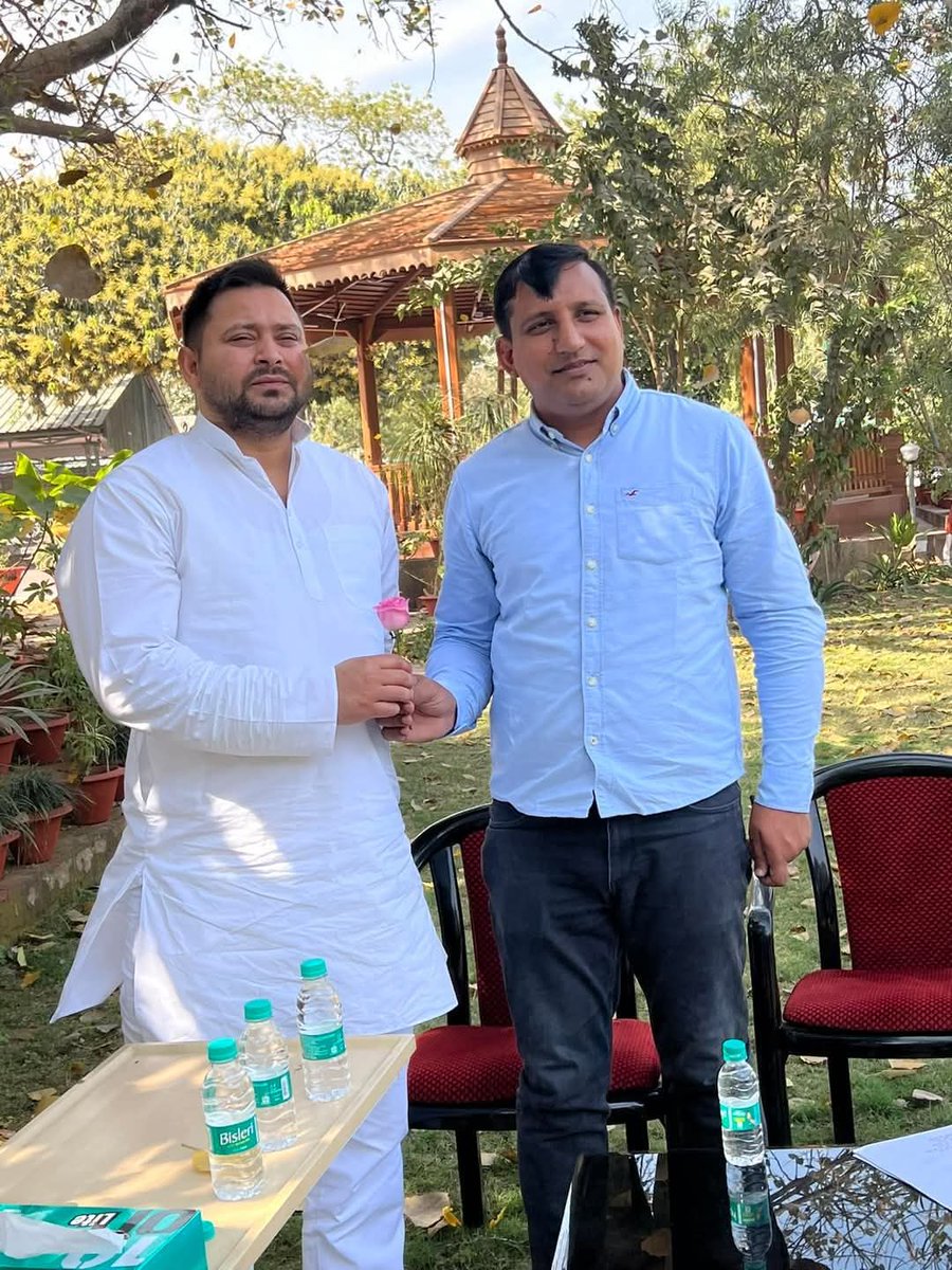 माननीय राज्यसभा सांसद श्री संजय यादव जी को उनके जन्मदिन पर हार्दिक बधाई एवं शुभकामनाएँ..!! 

<a href="/sanjuydv/">Sanjay Yadav</a>
#SanJayYadav #RjdBihar