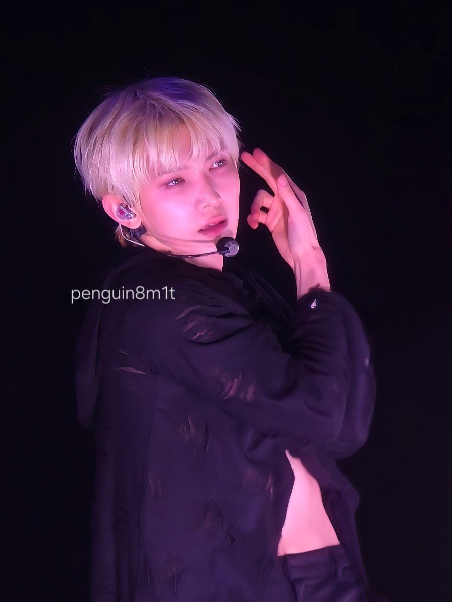 アメリカの時の力強い意思と
シンガポールの時の儚げな雰囲気
どっちも最高😭✨