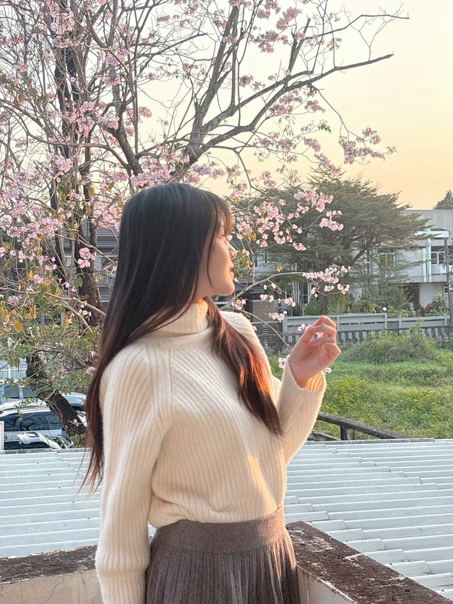 ❄️ ᴡᴀᴛᴀꜱʜɪ ɴᴏ ᴋᴀᴛᴀᴄʜɪ 🧣
คํ่าคืนนี้ที่ดวงดาวเลือนลับไป
ในหัวใจยังเต้นแรงสั่นไหว หยุดไว้ไม่ไหวจริงๆ ~

🔴 Live Joylada Today 20:00 kub
#MobileHatoBito #HatoBito