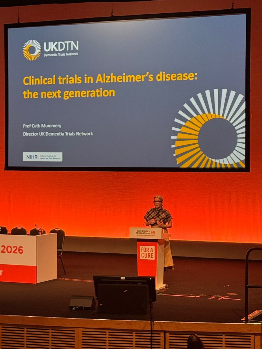 AlzResearchUK's tweet image. Prof @cathmummery (@UCL) is speaking about the next generation of Alzheimer’s clinical trials at #ARUKConf. 

"I have been a clinical trialist for 20 years and there is a feeling of positivity and excitement. We have turned that corner and we are finding treatments."