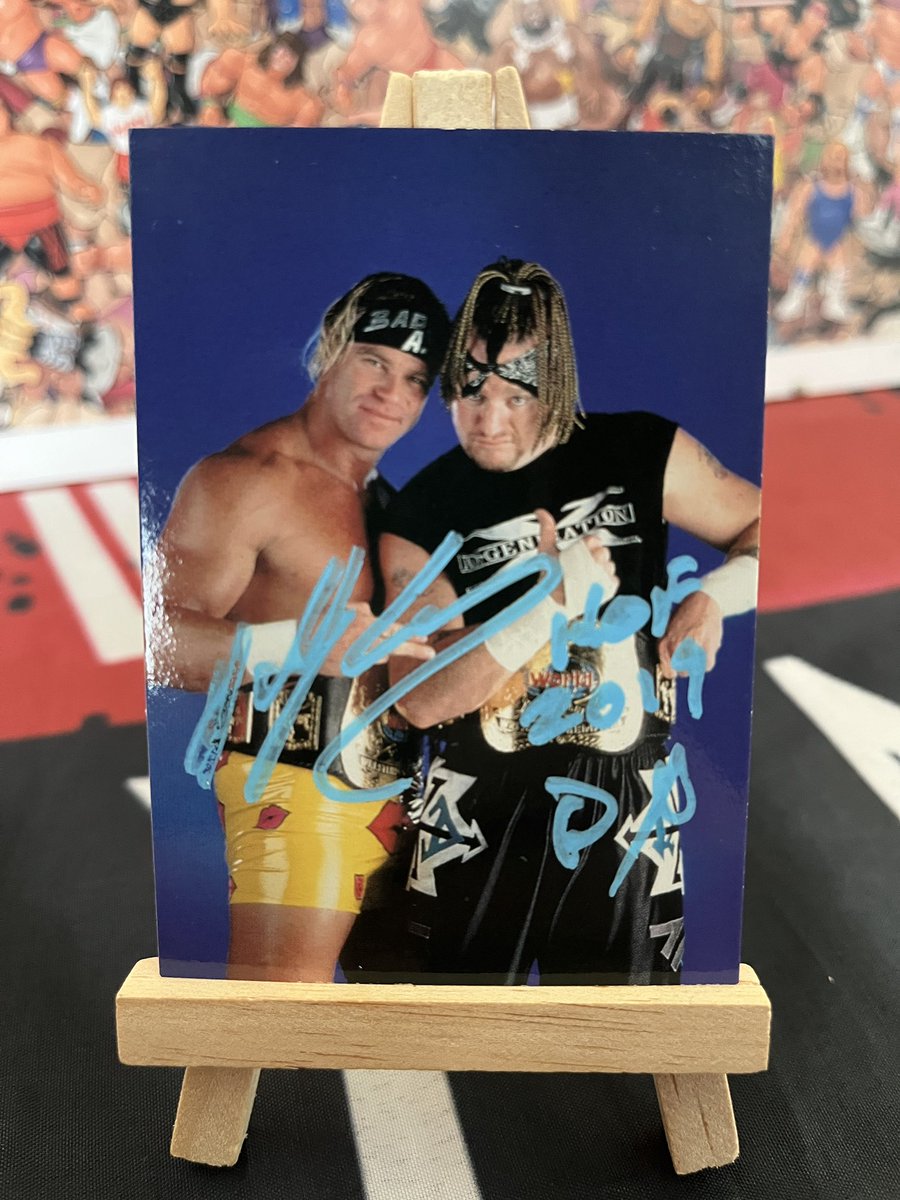 Tweet_Wrestling's tweet photo. Oh you didn’t know.
Signed by Billy Gunn at #FTLOW 
One of the best parts of the #AtiitudeEra was the New Age Outlaws. https://t.co/4NBfsjCY6f