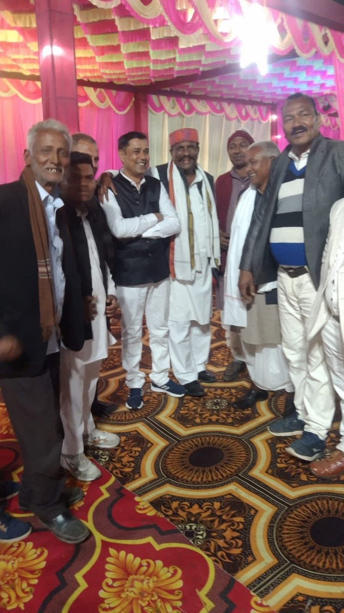 ShabbirMLAbrh's tweet photo. हम सवाल पूछते रहेंगे, क्योंकि लोकतंत्र में चुप रहना सबसे बड़ा अपराध है।
-शब्बीर अ. वाल्मिकी [ पूर्व विधायक ]

क्षेत्र के समारोह में।

@samajwadiparty 
@yadavakhilesh 
@proframgopalya1 
@MPDharmendraYdv 
@dimpleyadav 
@shivpalsinghyad https://t.co/c8Fi5269nv