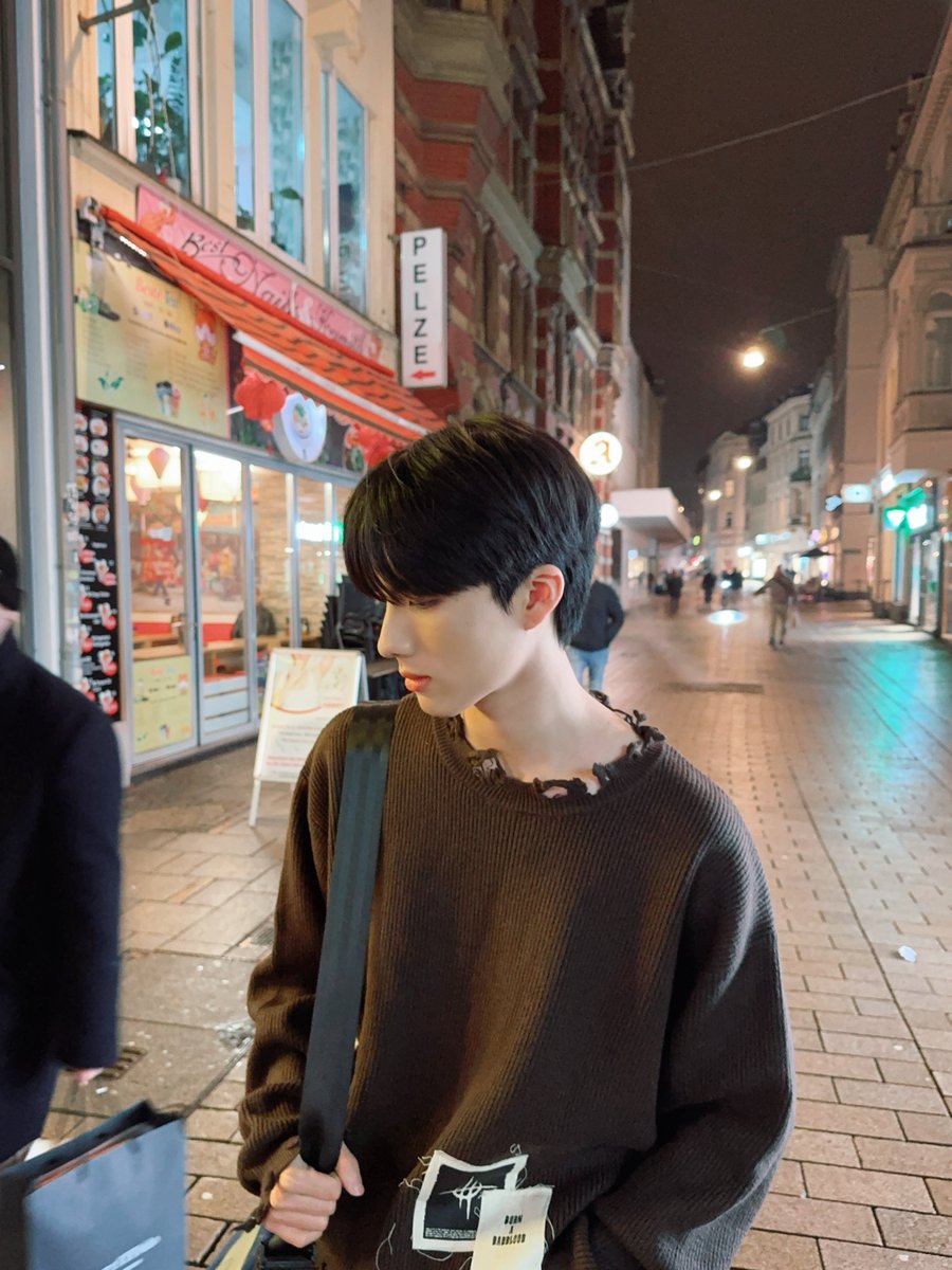 TRENDZ_OFFCL's tweet photo. [#조한국] 또 만나🙋🏻🇩🇪

#FROM_TRENDZ #TO_FRIENDZ #TRENDZ #트렌드지 https://t.co/kRIbgTx9aj