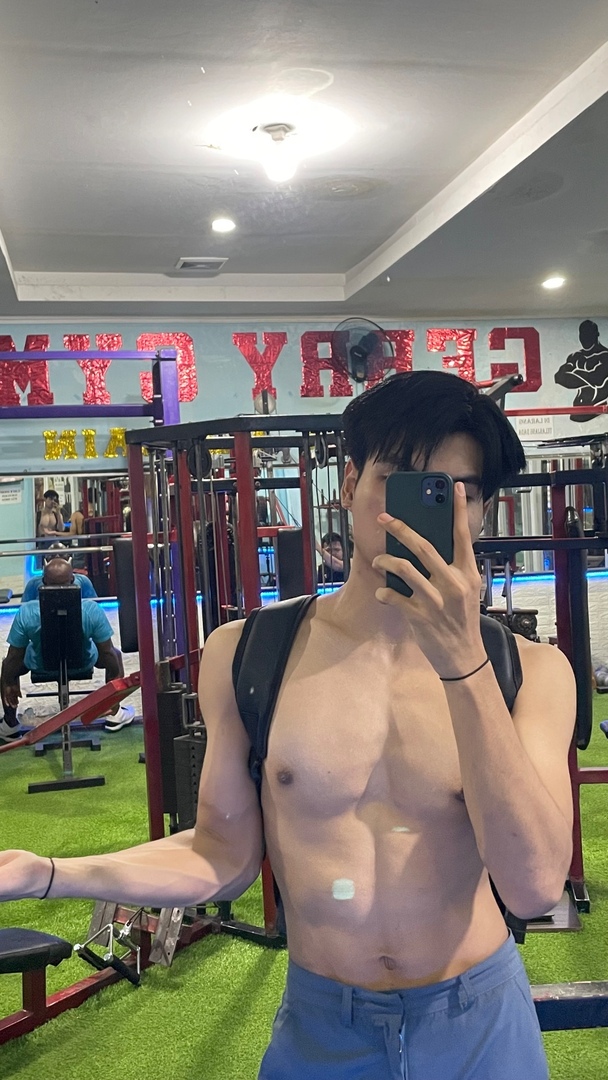 BUKAN BASE RATED tweet media