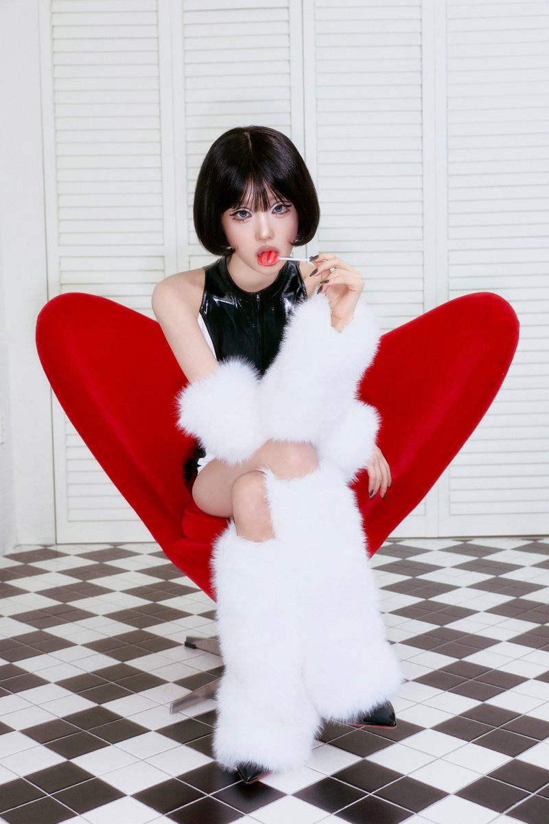 최예나 tweet media