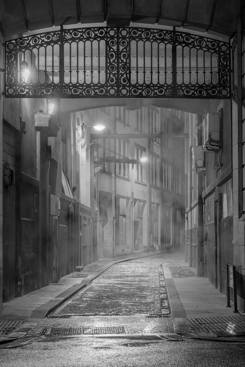 Sweeting Street, Liverpool giving off Gotham City vibes🦇