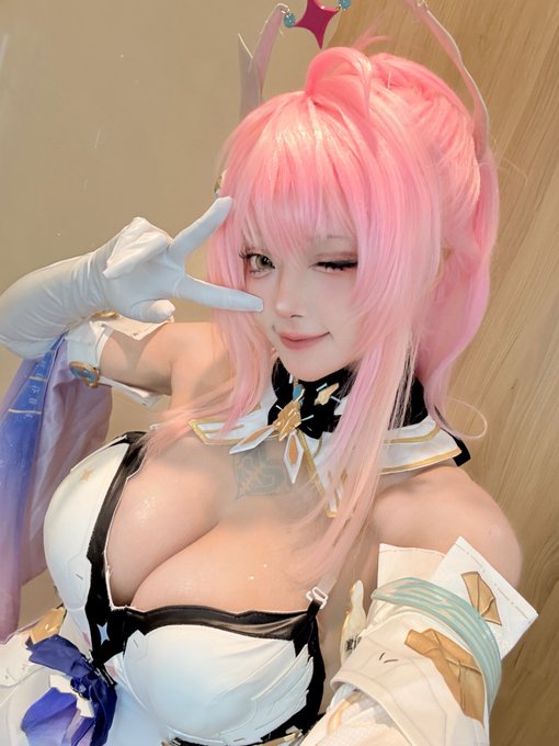 Twitterのコスプレ画像23