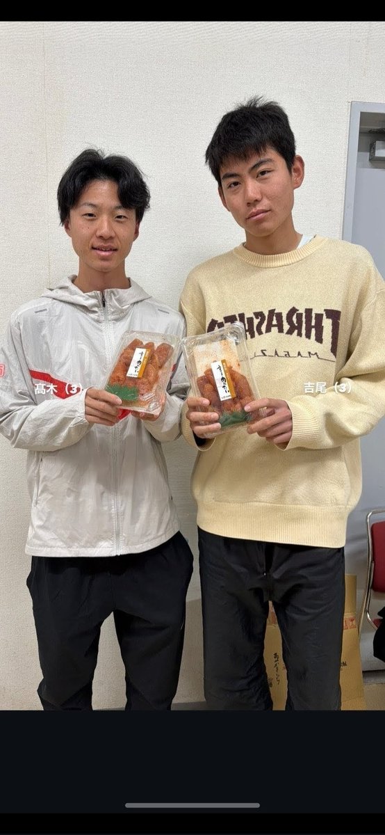 髙木(3)のご家族より辛子明太子の差し入れをいただきました！
ありがとうございます😊

朝食においしくいただきました🍚