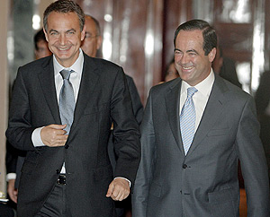 Seguimos sin conocer el origen de sus inmensas fortunas...
menos mal que vamos a saber hasta el numero de las botas que calzaba el teniente coronel Tejero.