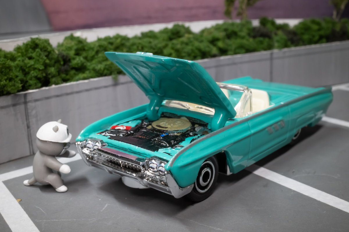 マッチボックス ムービングパーツ のフォード サンダーバード 1963を