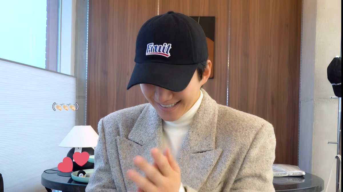 영상에서 시강중인 미니펭 ㅋㅋㅋ