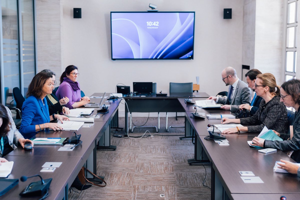 MZEZ_RS's tweet image. MFEA @tfajon met with #Liechtenstein counterpart Sabine Monauni on the margins of the #HRC61 in Geneva, where they discussed 🇸🇮🤝🇱🇮 cooperation, security in Europe 🌍, Liechtenstein’s close cooperation with the #EU, and fragile multilateralism.