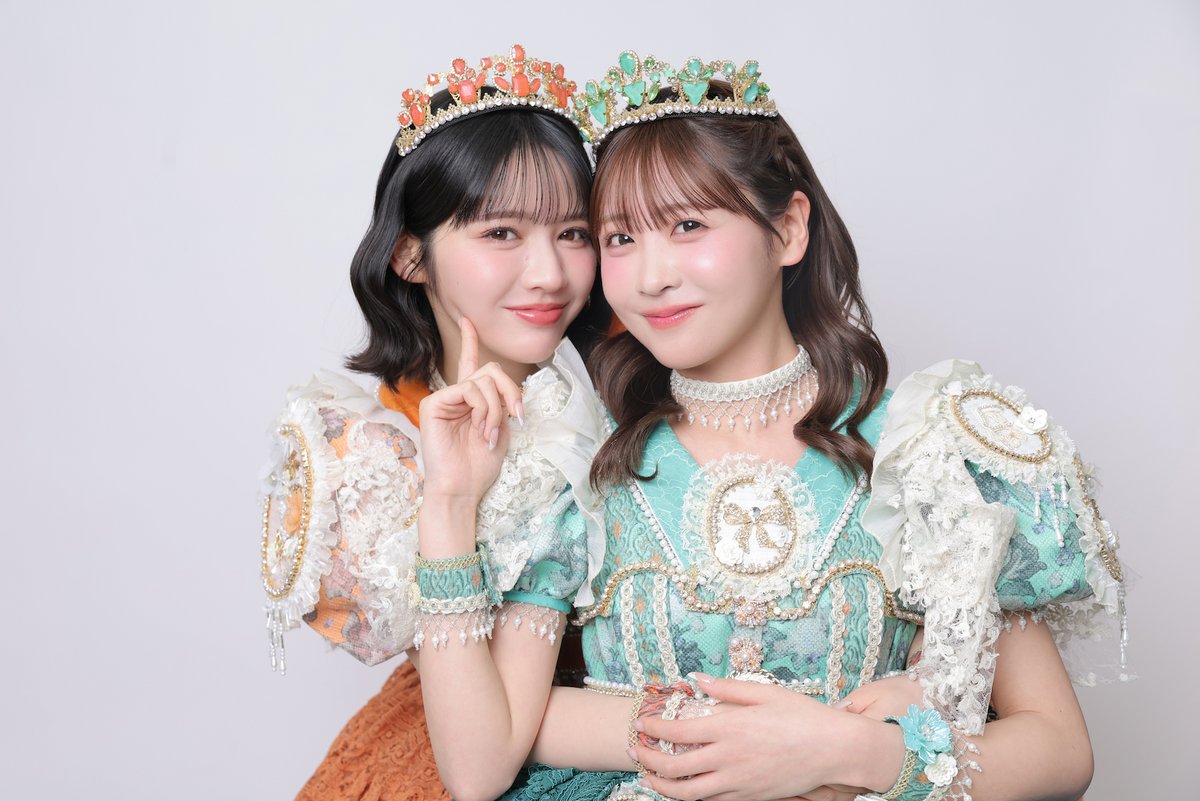 realsoundjp's tweet photo. ／
FRUITS ZIPPER
インタビュー🧡💚
＼

🗣鎮西寿々歌＆櫻井優衣が振り返る東京ドーム！
“邪道”から“王道”へ――見据える次のフェーズ
https://t.co/65TlJ1R5yA

📸撮り下ろし写真はこちら（全12枚）
https://t.co/ChZqUlk9Bv

#FRUITSZIPPER #ふるっぱー https://t.co/mFeY3Ww5Oc