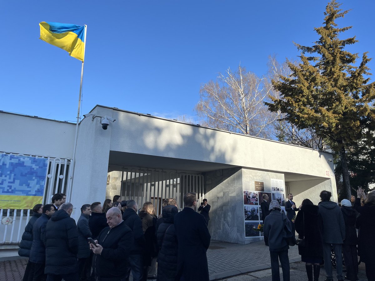 Canada in Slovakia tweet media