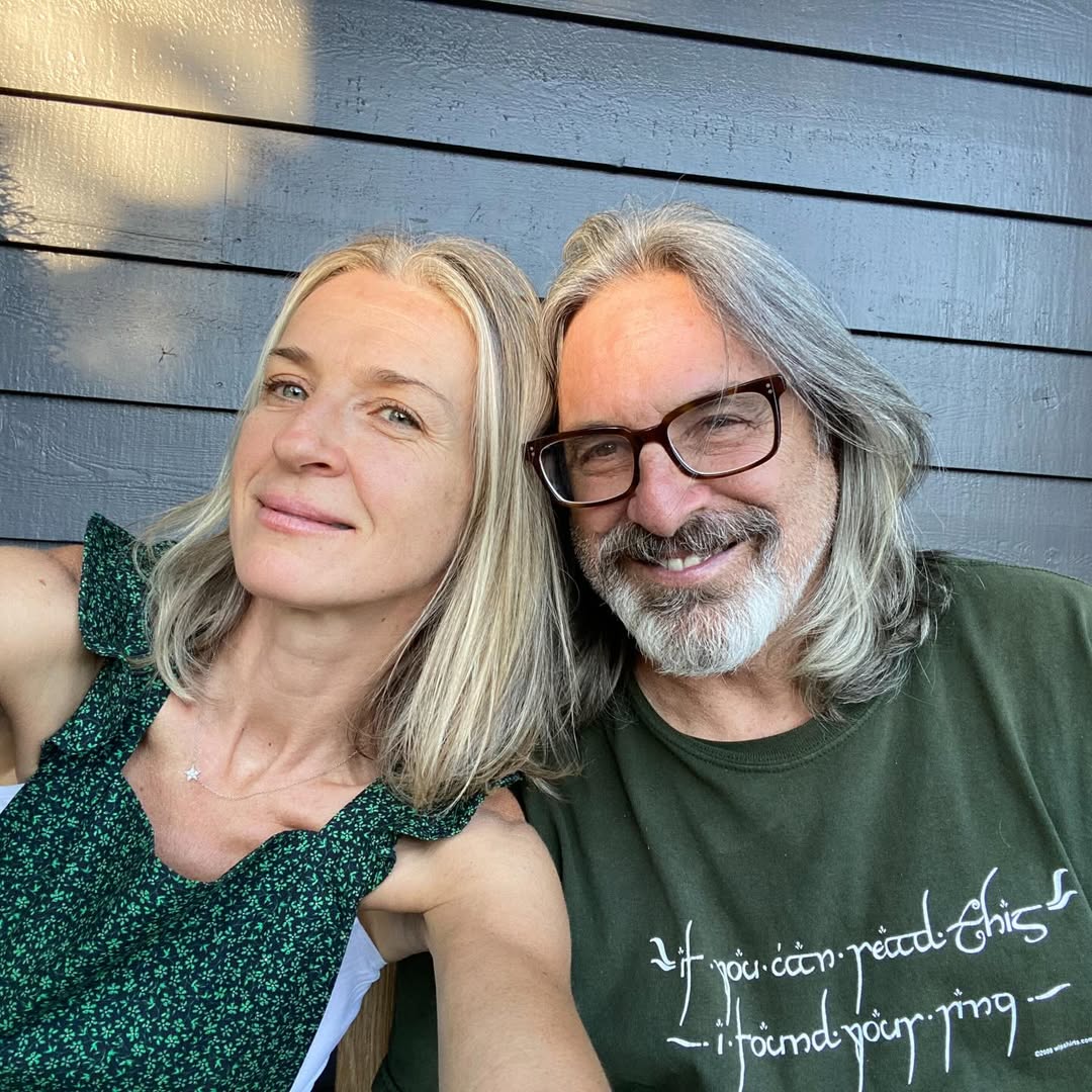 Actress Ever Caradine posts about her father Robert Carradine 💔🩷