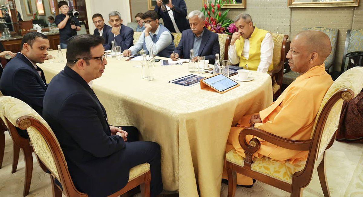 Had a productive meeting with Mr. Amritanshu Roy, Chief Operating Officer, Greenfield Ventures, in Singapore.

Witnessed the signing of an MoU to explore investment opportunities in Uttar Pradesh across high-growth sectors. Discussed strengthening collaboration in infrastructure,